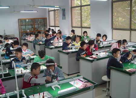 教學設備包括哪些？教學儀器設備室的管理制度