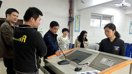 長沙環(huán)境保護職業(yè)技術學院：教學設備煥新顏 課堂教學更高效