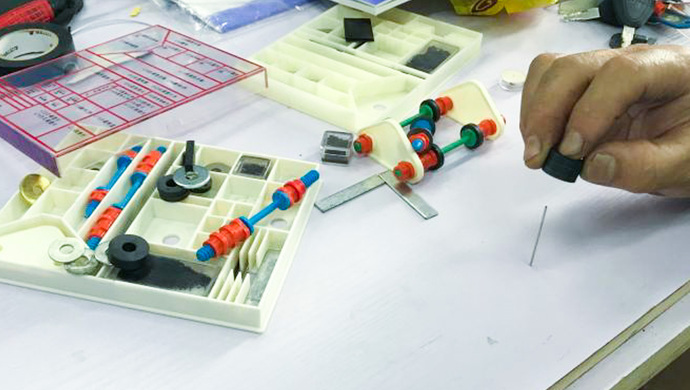 自助餐式創(chuàng)新實驗室在上海向明中學誕生，激發(fā)學生創(chuàng)造潛能