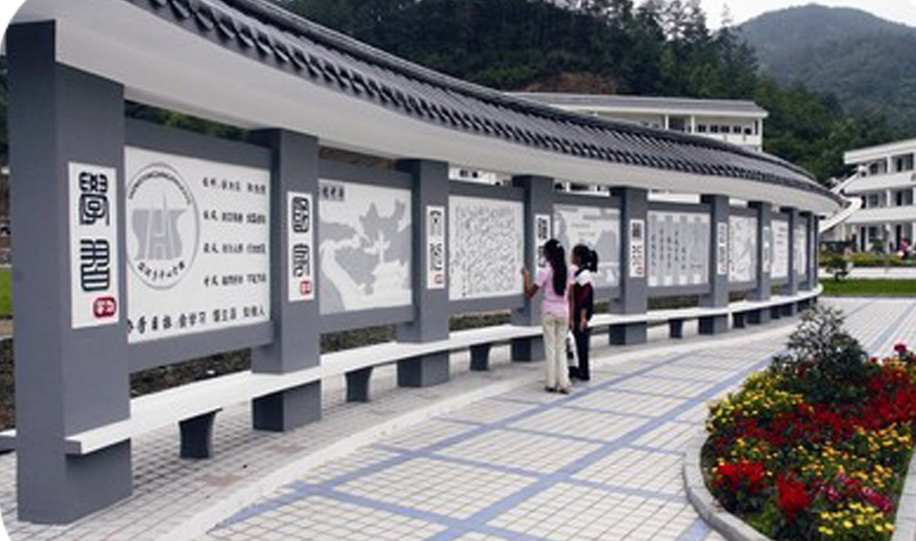 中書協(xié)理事、河南書協(xié)副主席吳行一行到源匯區(qū)許慎小學(xué)調(diào)研