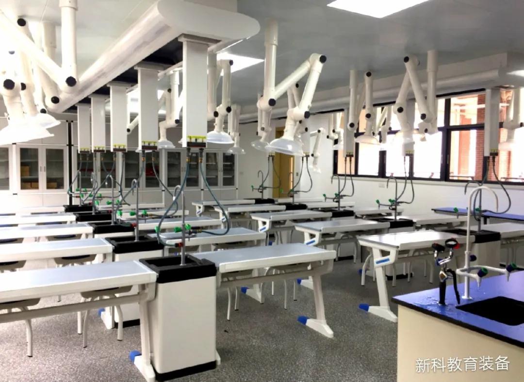 吊裝化學(xué)實驗室