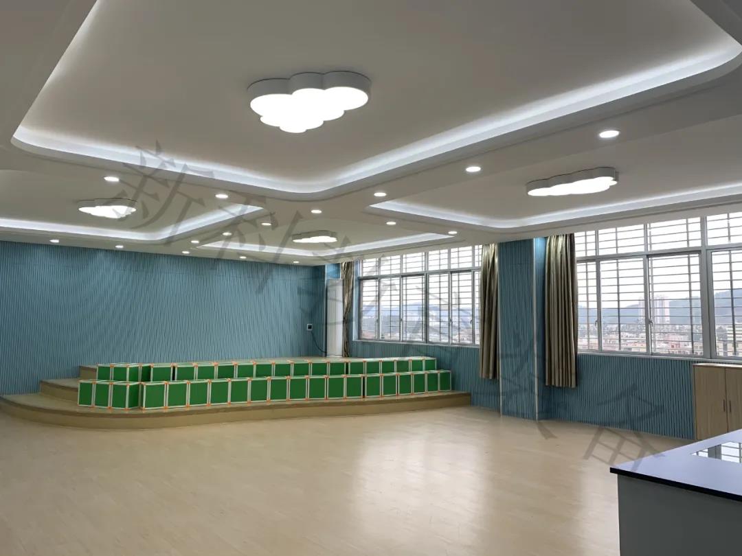 <a href='http://www.golook.cc/chanpin/58-1.html' target='1' style='font-size:18px; font-weight:bold; color:#000000;'>音樂(lè)室</a>1