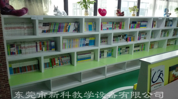 <a href='http://www.golook.cc/chanpin/110-1.html' target='1' style='font-size:18px; font-weight:bold; color:#000000;'>圖書閱覽室</a>4