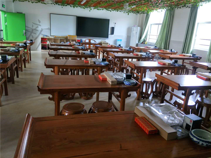 創(chuàng)意<a href='http://www.golook.cc/chanpin/57-1.html' target='1' style='font-size:18px; font-weight:bold; color:#000000;'>書法功能室</a>