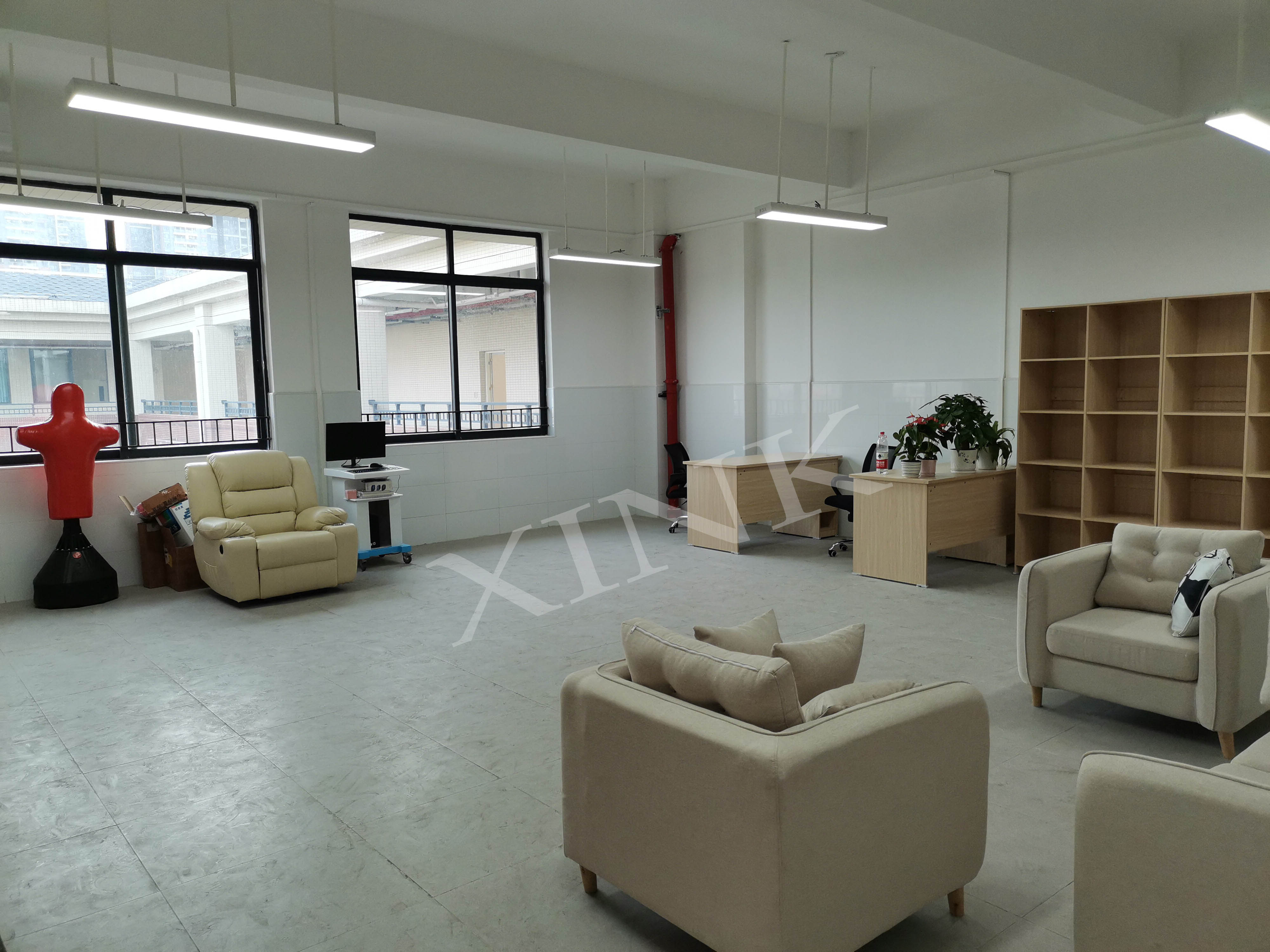 <a href='http://www.golook.cc' target='1' style='font-size:14px; font-weight:bold; color:#0080ff;'>心理咨詢室</a>