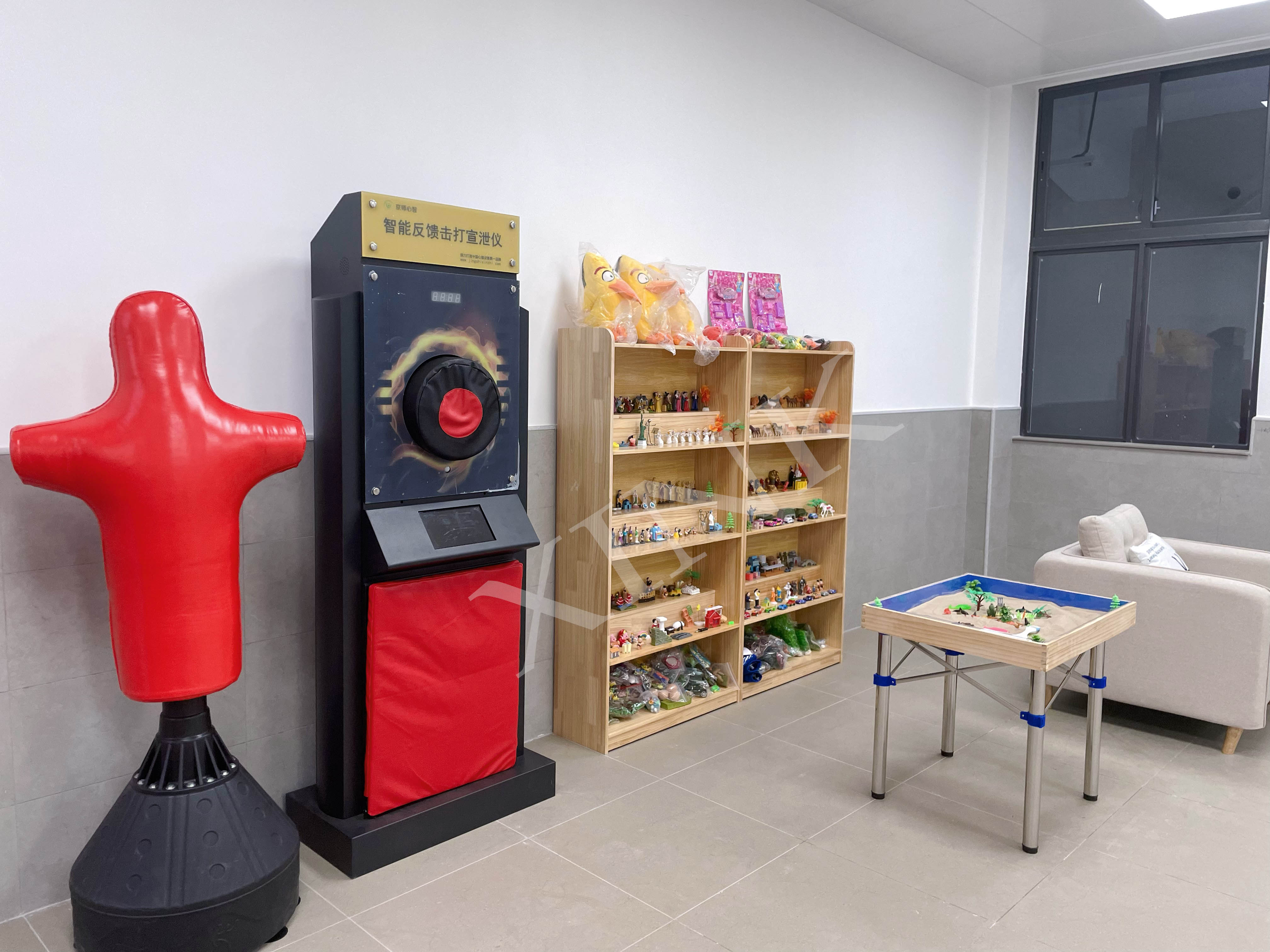 <a href='http://www.golook.cc' target='1' style='font-size:14px; font-weight:bold; color:#0080ff;'>心理咨詢室</a>