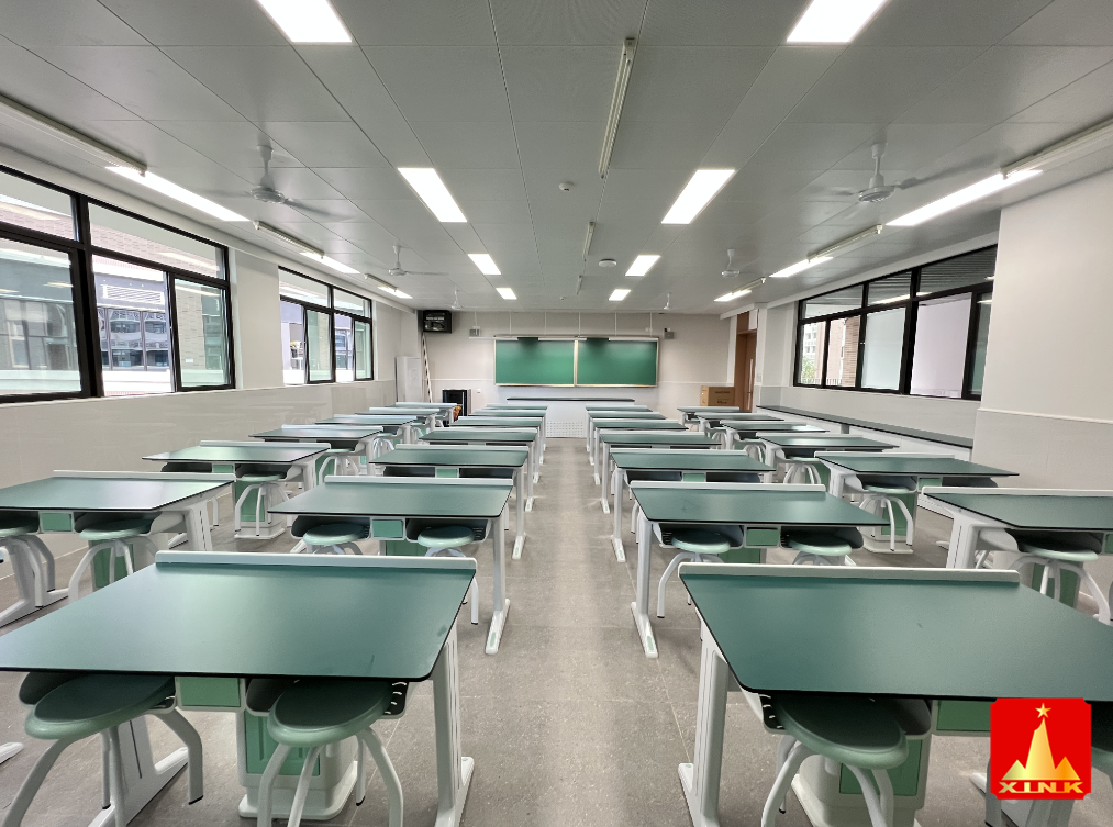 <a href='http://www.golook.cc/' target='1' style='font-size:14px; font-weight:bold; color:#0080ff;'>物理實驗室</a>