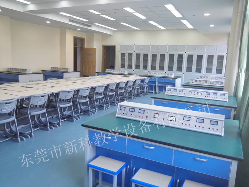 <a href='http://www.golook.cc/' target='1' style='font-size:14px; font-weight:bold; color:#0080ff;'>物理實(shí)驗(yàn)室</a>教室