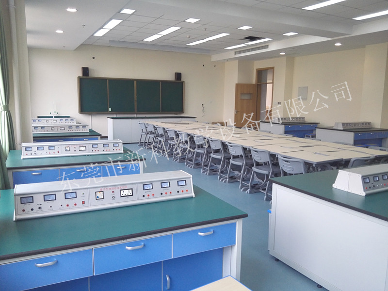 <a href='http://www.golook.cc/' target='1' style='font-size:14px; font-weight:bold; color:#0080ff;'>物理實(shí)驗(yàn)室</a>廠家