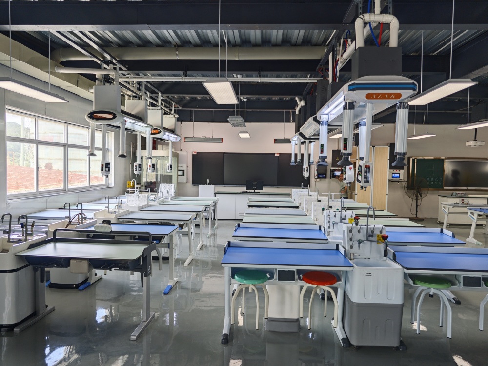 理化生實(shí)驗(yàn)室