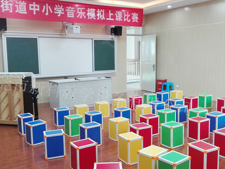 <a href='http://www.golook.cc/chanpin/58-1.html' target='1' style='font-size:18px; font-weight:bold; color:#000000;'>音樂功能室</a>