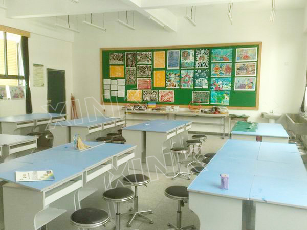 <a href='http://www.golook.cc/chanpin/56-1.html' target='1' style='font-size:18px; font-weight:bold; color:#000000;'>美術(shù)功能室</a>