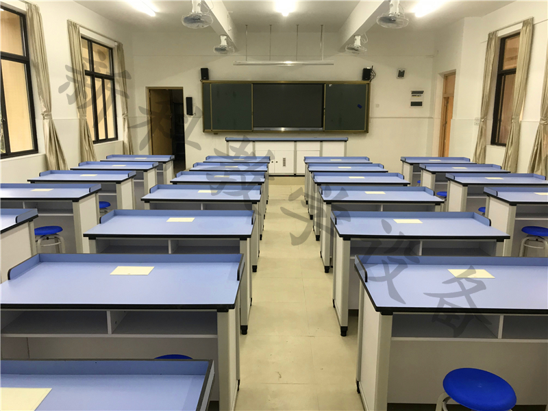 <a href='http://www.golook.cc/' target='1' style='font-size:14px; font-weight:bold; color:#0080ff;'>物理實(shí)驗(yàn)室</a>