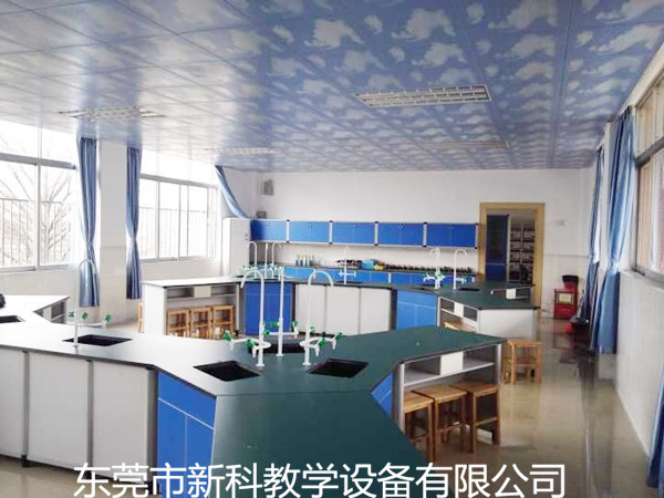 科學(xué)活動(dòng)室設(shè)備